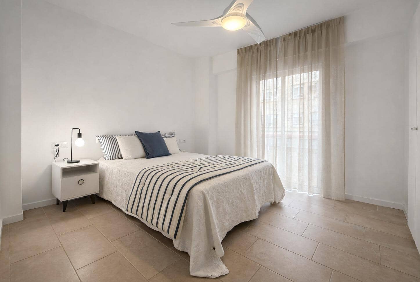 3 soveværelse Lejlighed til leje i Valencia by - € 1.400 (Ref: 9556090)