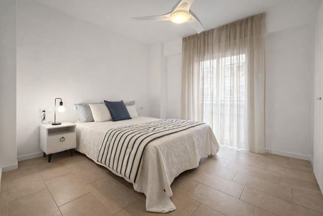 3 soveværelse Lejlighed til leje i Nou Moles, Valencia by - € 1.400 (Ref: 9556090)