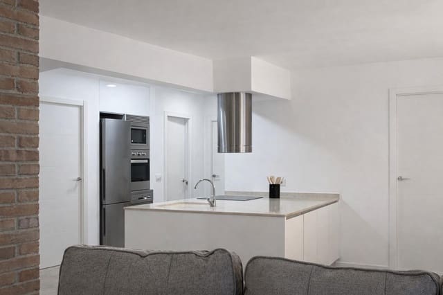 3 soveværelse Lejlighed til leje i Nou Moles, Valencia by - € 1.400 (Ref: 9556090)