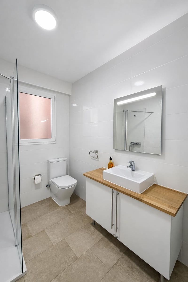 3 soveværelse Lejlighed til leje i Valencia by - € 1.400 (Ref: 9556090)