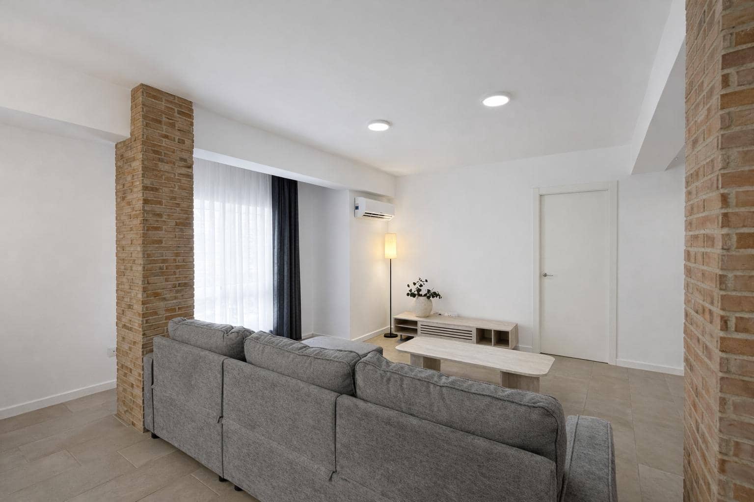 3 soveværelse Lejlighed til leje i Valencia by - € 1.400 (Ref: 9556090)