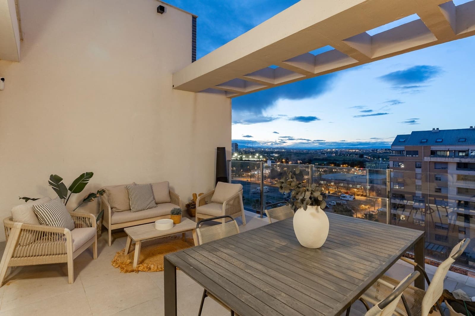 2 sovrum Takvåning till salu i Valencia stad med pool garage - 320 000 € (Ref: 9574833)