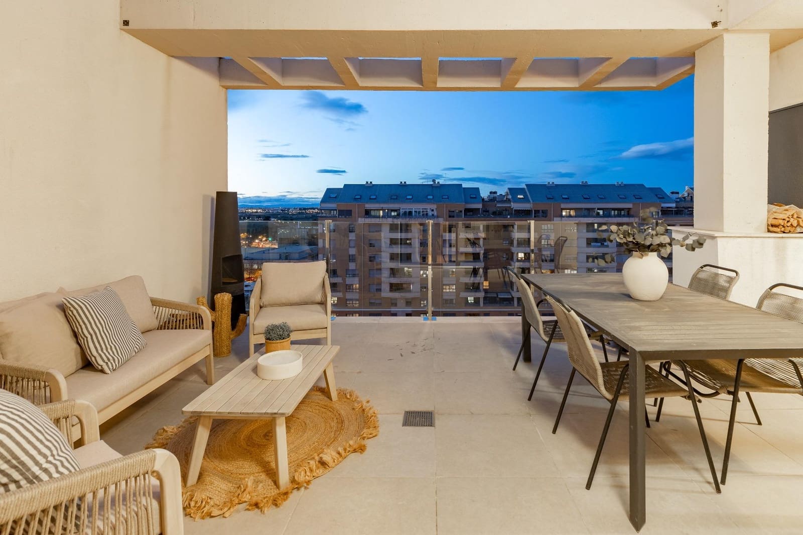 2 sovrum Takvåning till salu i Valencia stad med pool garage - 320 000 € (Ref: 9574833)