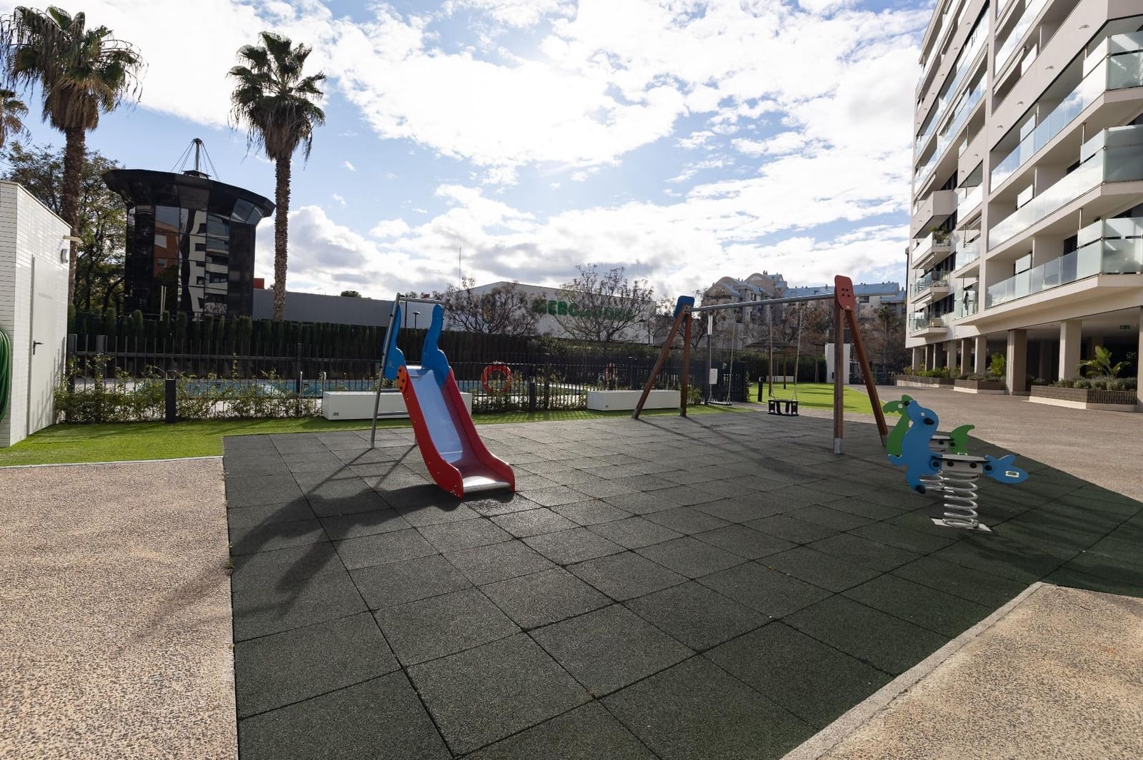 2 sovrum Takvåning till salu i Valencia stad med pool garage - 320 000 € (Ref: 9574833)