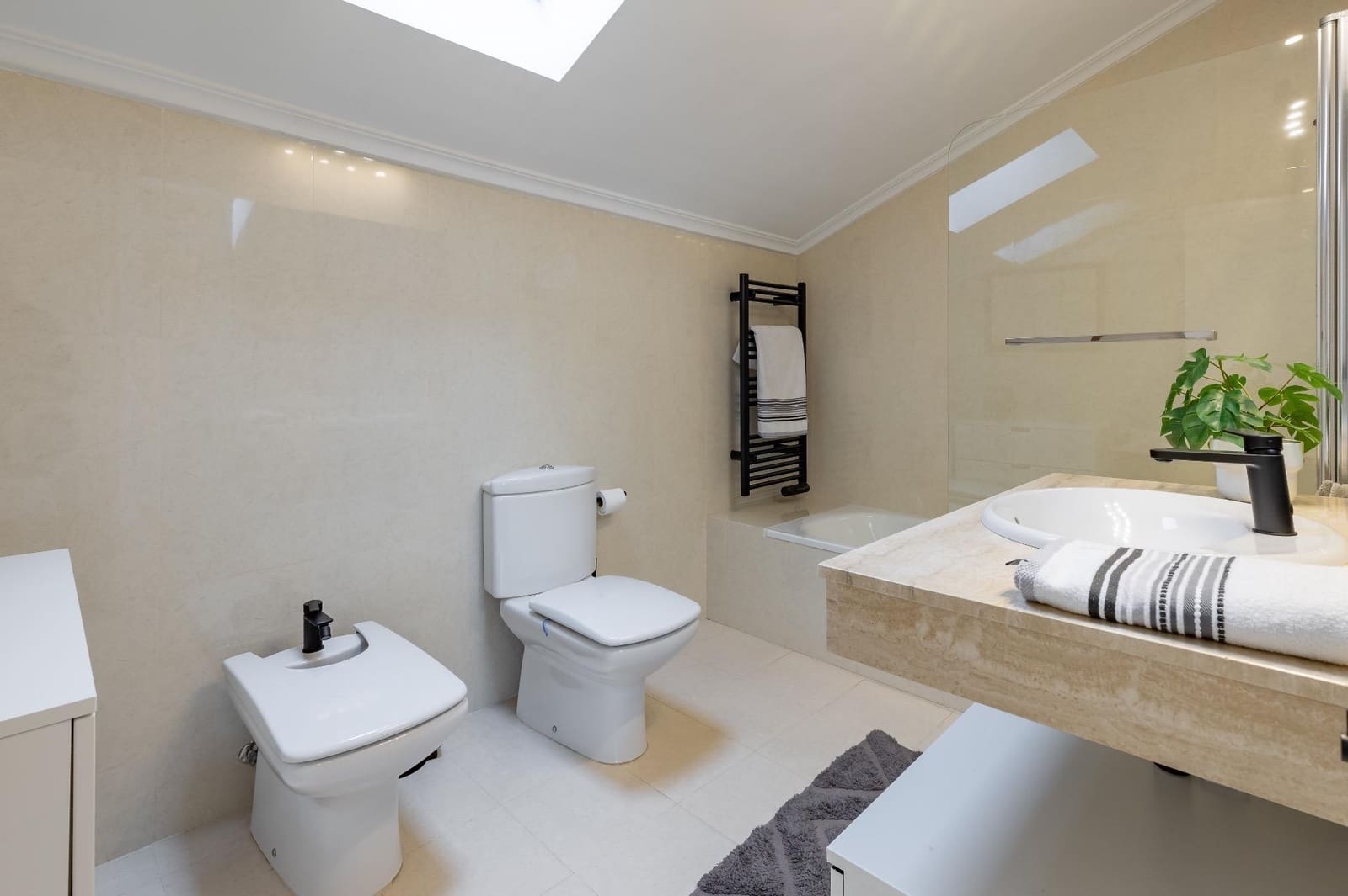 3 bedroom Penthouse for sale in Rocafort with pool garage - € 399,000 (Ref: 9574834)