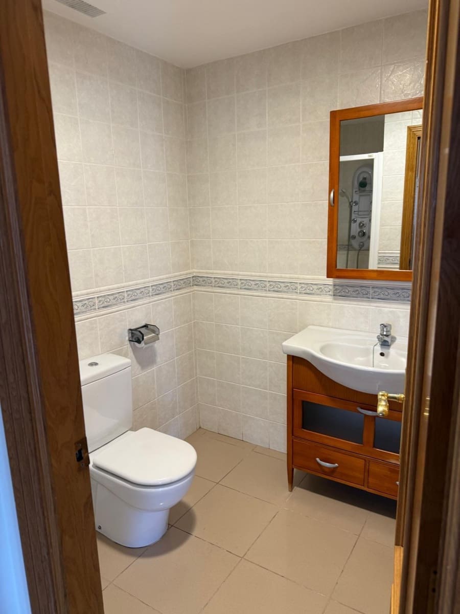 2 quarto Apartamento para arrendar em L'Eliana - 1 300 € (Ref: 9574835)