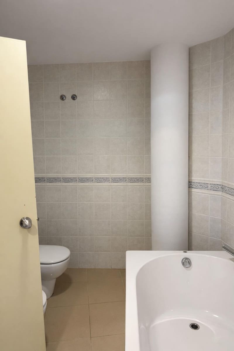 2 quarto Apartamento para arrendar em L'Eliana - 1 300 € (Ref: 9574835)