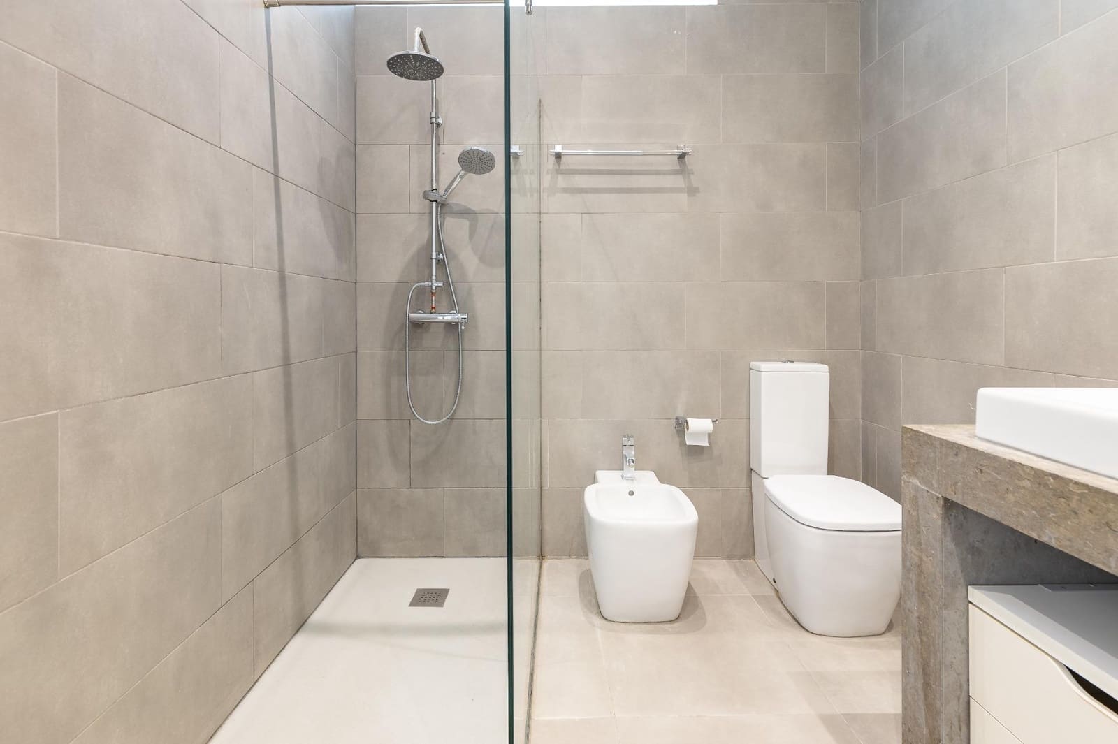 Penthouse de 3 chambres à louer à Valence ville avec garage - 1 800 € (Ref: 9591607)