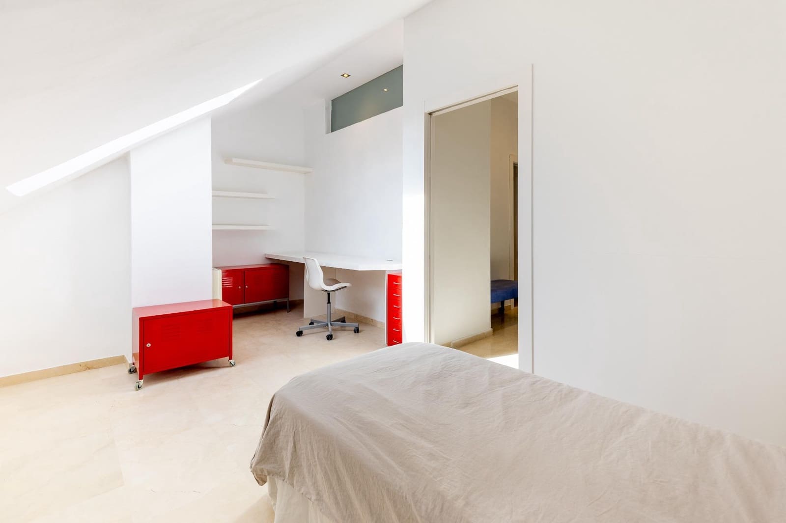 Penthouse de 3 chambres à louer à Valence ville avec garage - 1 800 € (Ref: 9591607)