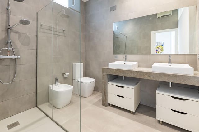 Penthouse de 3 chambres à louer à Sant Llorens, Valence ville avec garage - 1 800 € (Ref: 9591607)