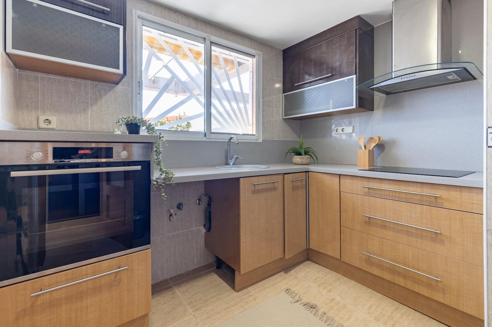 3 bedroom Penthouse for sale in Valencia city with garage - € 300,000 (Ref: 9599746)