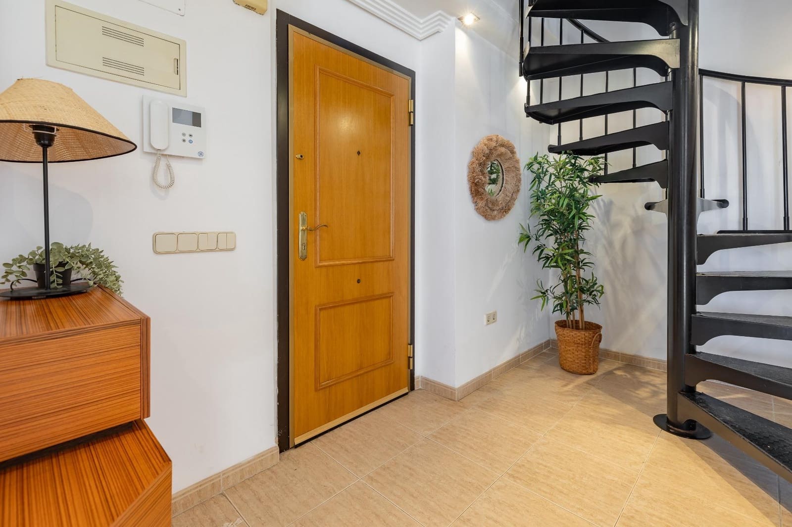 3 bedroom Penthouse for sale in Valencia city with garage - € 300,000 (Ref: 9599746)