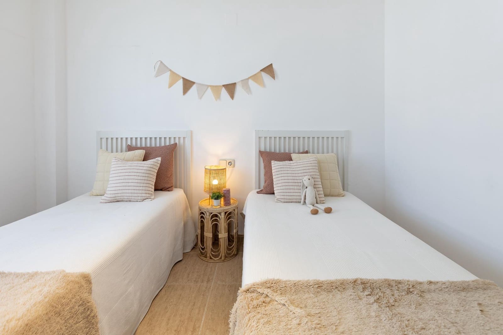 3 bedroom Penthouse for sale in Valencia city with garage - € 300,000 (Ref: 9599746)