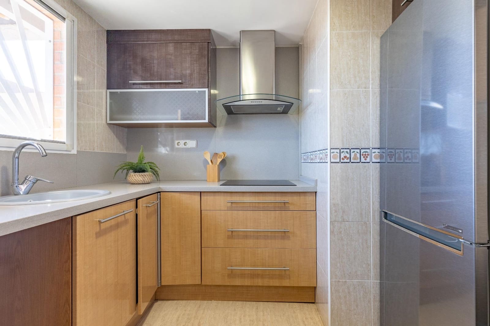 3 bedroom Penthouse for sale in Valencia city with garage - € 300,000 (Ref: 9599746)