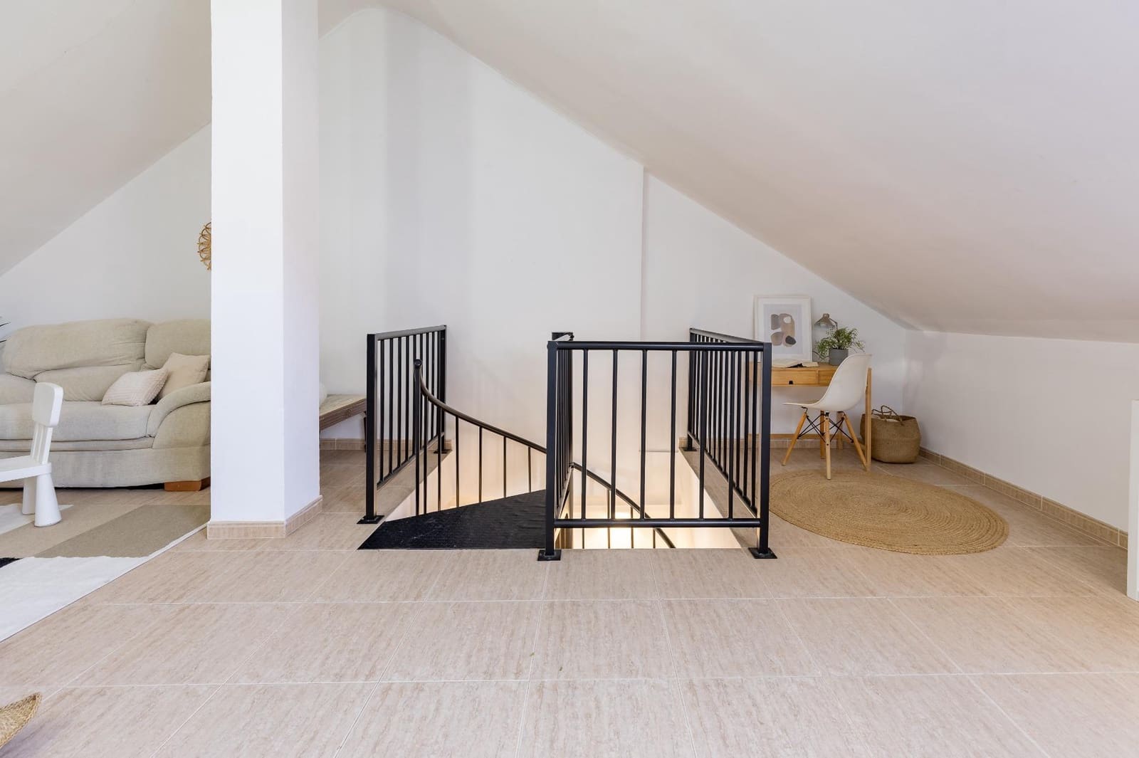 3 bedroom Penthouse for sale in Valencia city with garage - € 300,000 (Ref: 9599746)