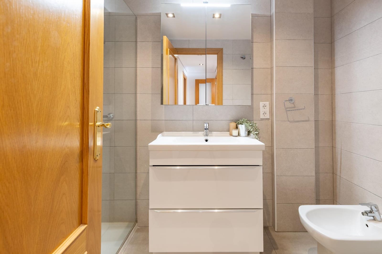 3 bedroom Penthouse for sale in Valencia city with garage - € 300,000 (Ref: 9599746)