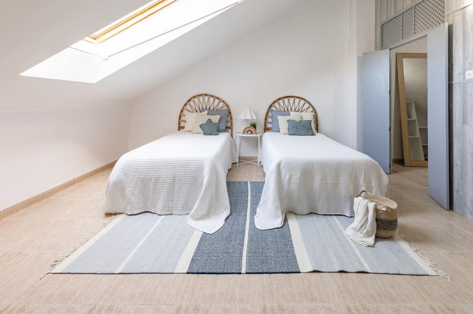 3 bedroom Penthouse for sale in Valencia city with garage - € 300,000 (Ref: 9599746)