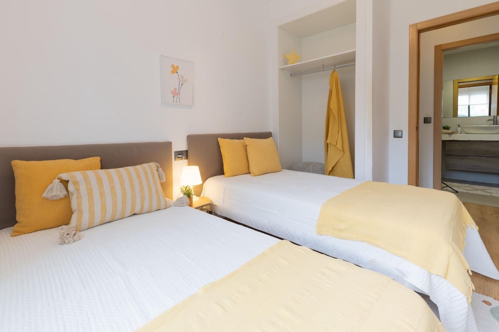 2 slaapkamer Flat te koop in Museros met zwembad garage - € 200.000 (Ref: 9599747)