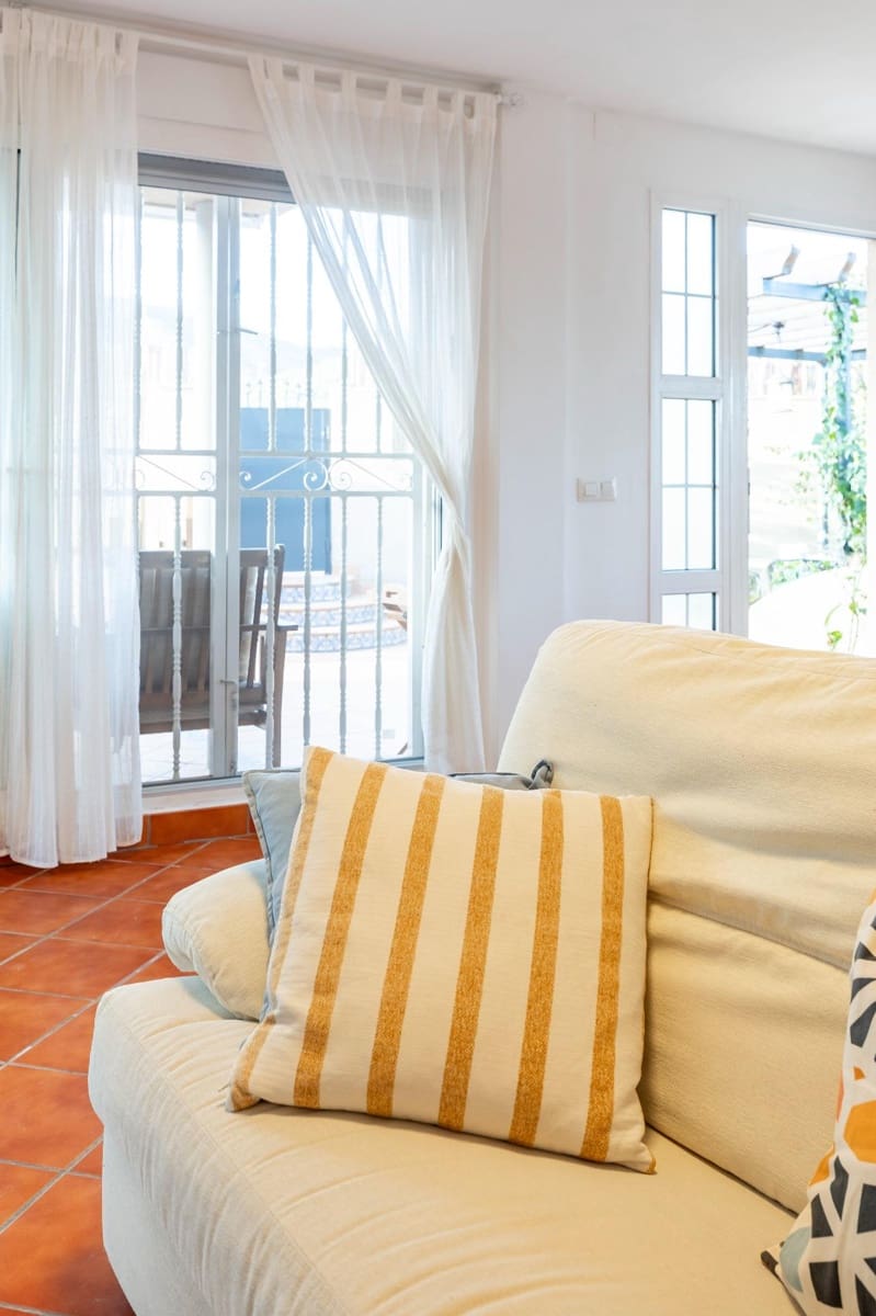 Chalet de 3 habitaciones en Benicàssim en venta con garaje - 549.000 € (Ref: 9599748)