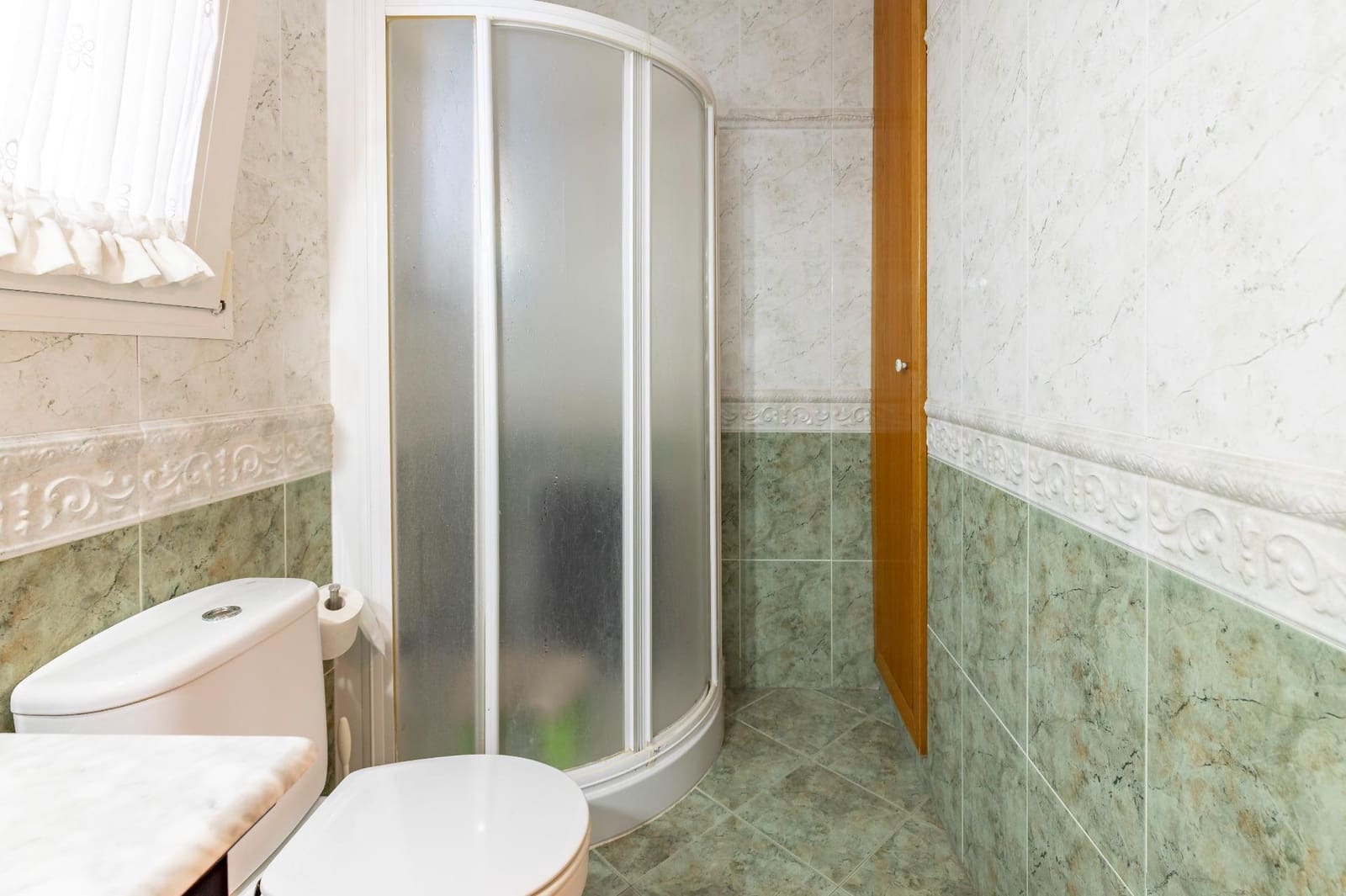 Chalet de 3 habitaciones en Benicàssim en venta con garaje - 549.000 € (Ref: 9599748)