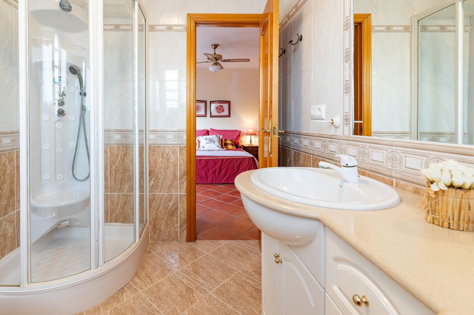 Chalet de 3 habitaciones en Benicàssim en venta con garaje - 549.000 € (Ref: 9599748)