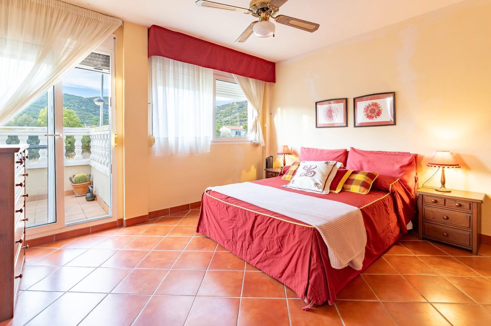 Chalet de 3 habitaciones en Benicàssim en venta con garaje - 549.000 € (Ref: 9599748)