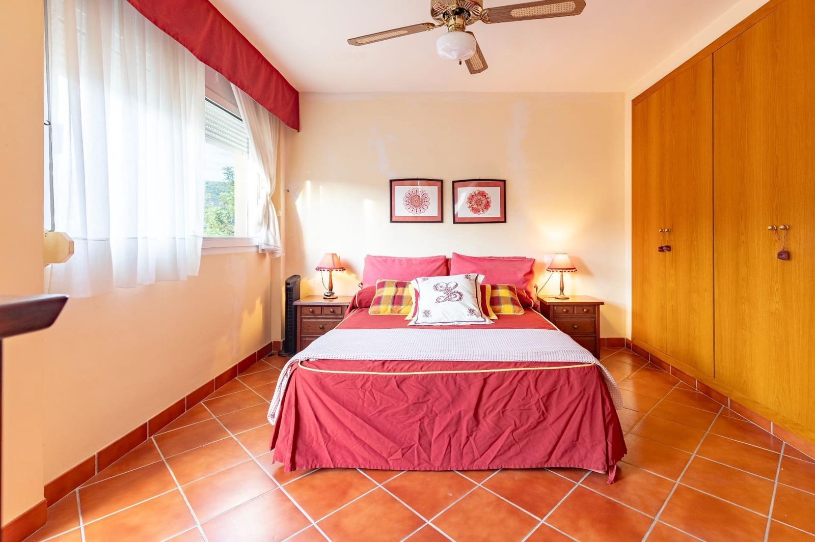 Chalet de 3 habitaciones en Benicàssim en venta con garaje - 549.000 € (Ref: 9599748)