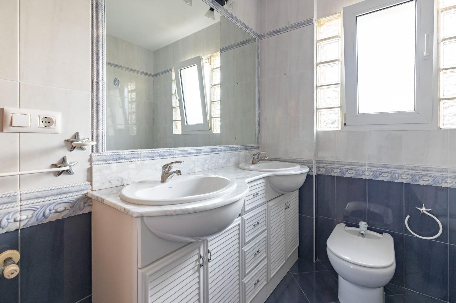 Chalet de 3 habitaciones en Benicàssim en venta con garaje - 549.000 € (Ref: 9599748)