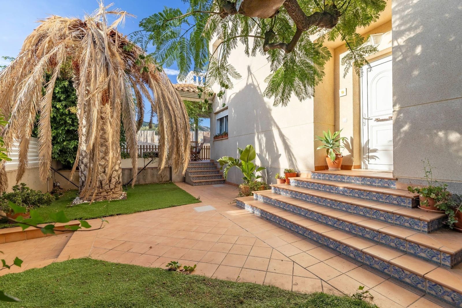 Chalet de 3 habitaciones en Benicàssim en venta con garaje - 549.000 € (Ref: 9599748)