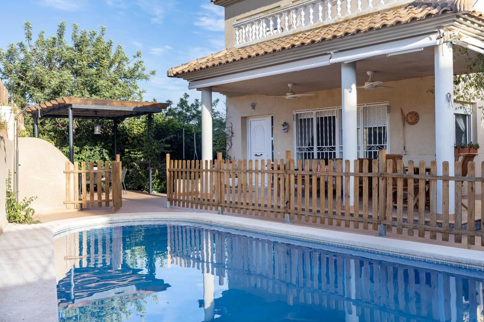 Chalet de 3 habitaciones en Benicàssim en venta con garaje - 549.000 € (Ref: 9599748)