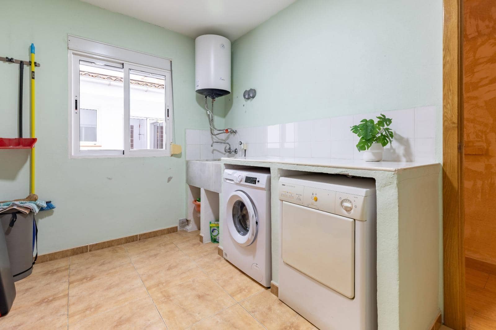 3 chambre Villa/Maison à vendre à Carcaixent avec garage - 198 000 € (Ref: 9599752)