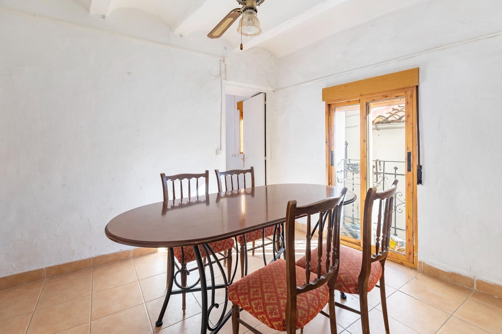 6 soverom Finca/Herregård til salgs i Chulilla - € 155 000 (Ref: 9599753)