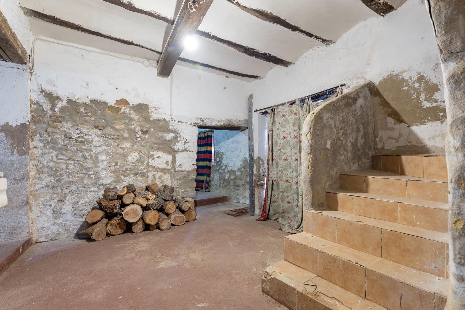 6 soverom Finca/Herregård til salgs i Chulilla - € 155 000 (Ref: 9599753)