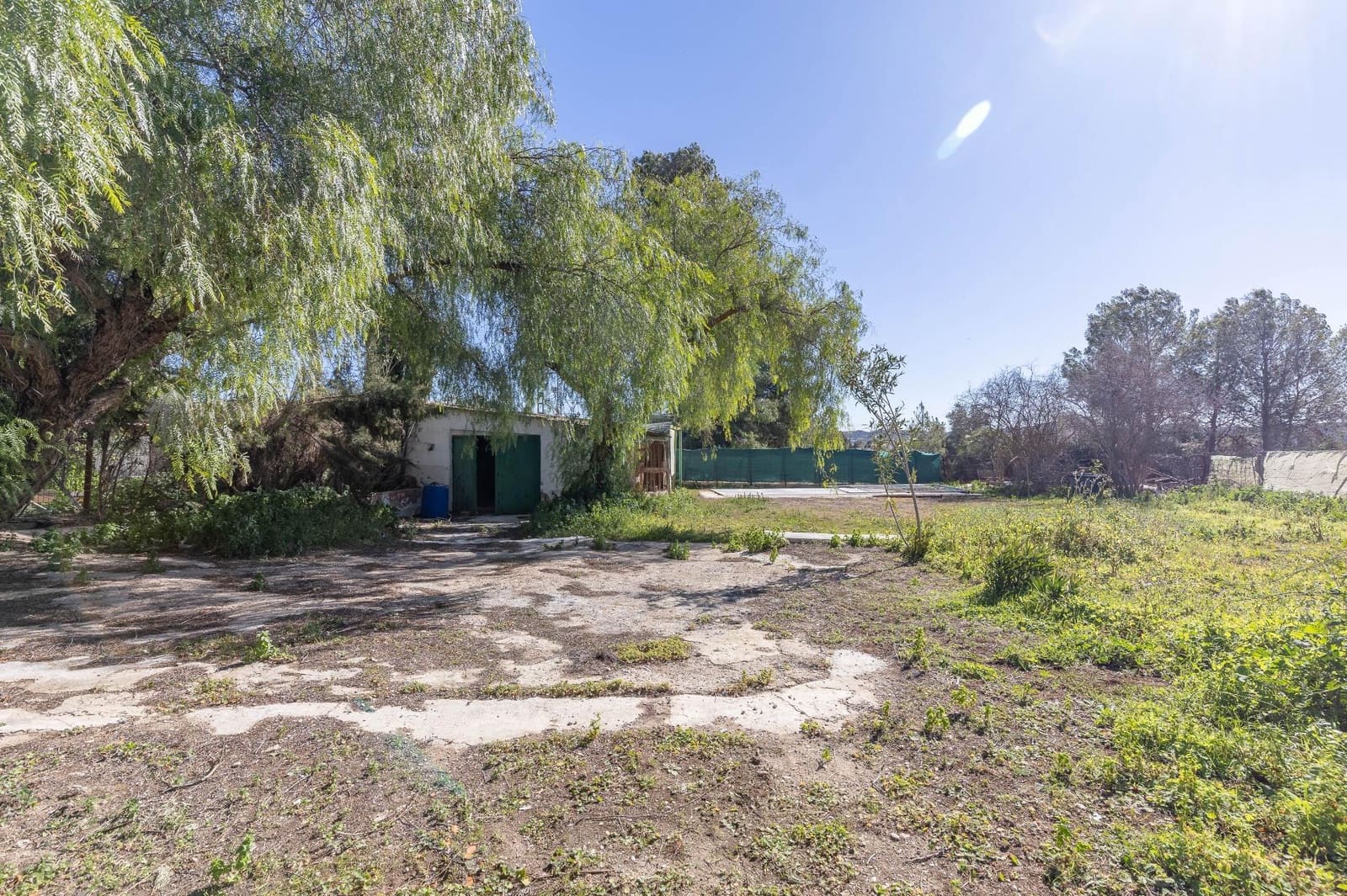 Maalaistalo myytävänä paikassa Lliria mukana uima-altaan 
autotalli - 85 000 € (Ref: 9619536)