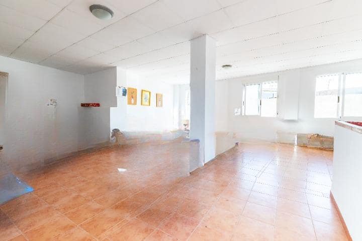 Adosado de 5 habitaciones en Benigánim en venta con garaje - 249.000 € (Ref: 9619545)