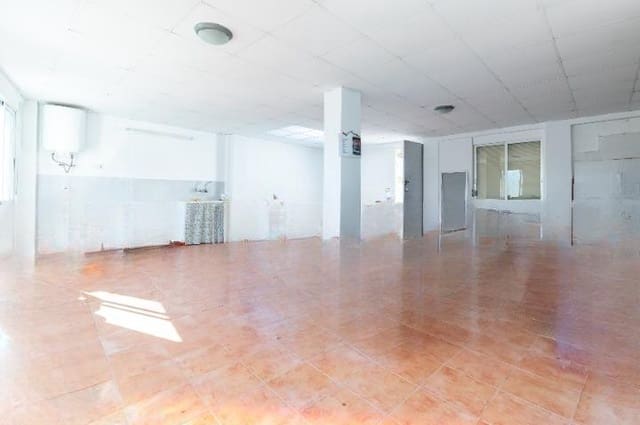 5 bedroom Terraced Villa for sale in Benigánim with garage - € 249,000 (Ref: 9619545)