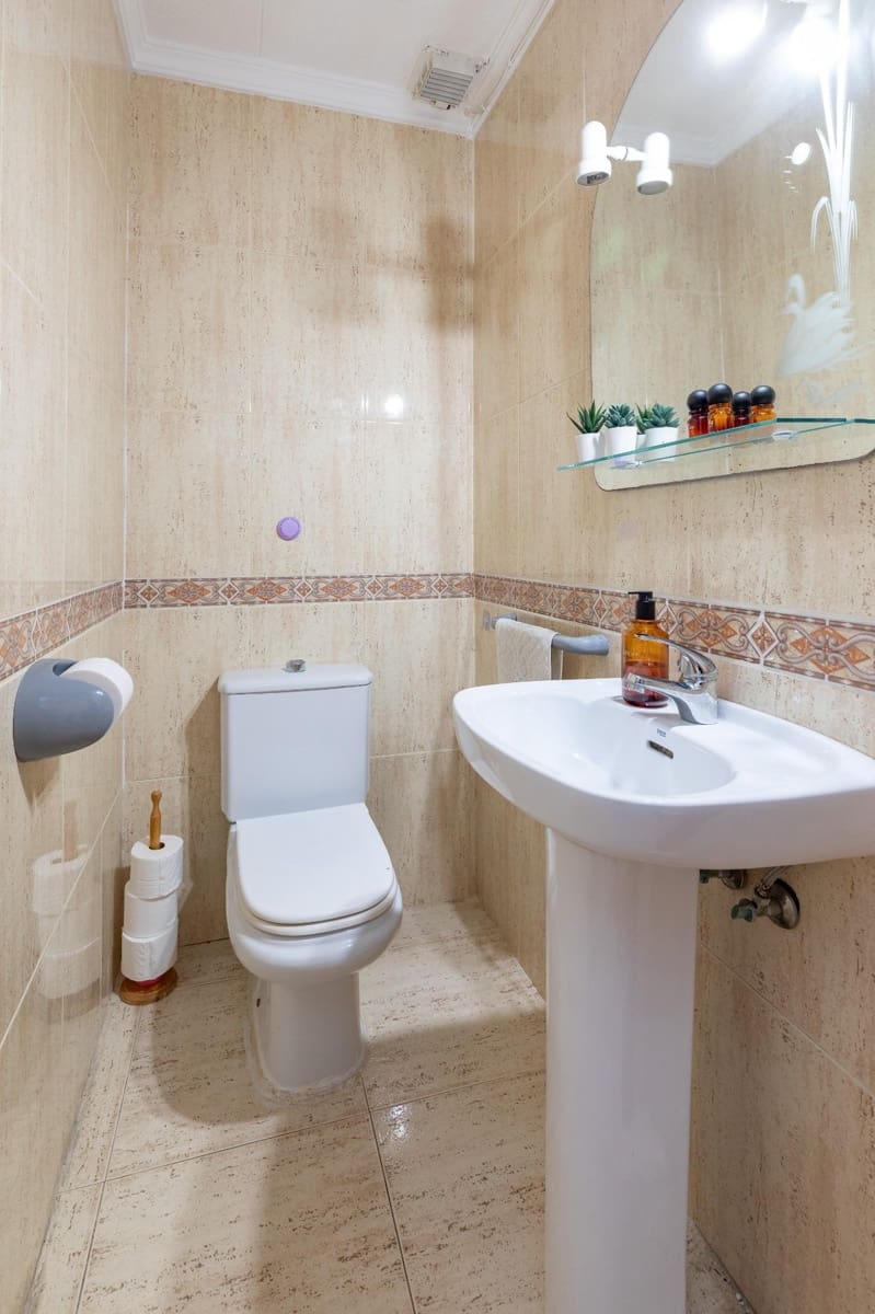 Adosado de 5 habitaciones en Benigánim en venta con garaje - 249.000 € (Ref: 9619545)