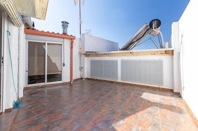 5 bedroom Terraced Villa for sale in Benigánim with garage - € 249,000 (Ref: 9619545)