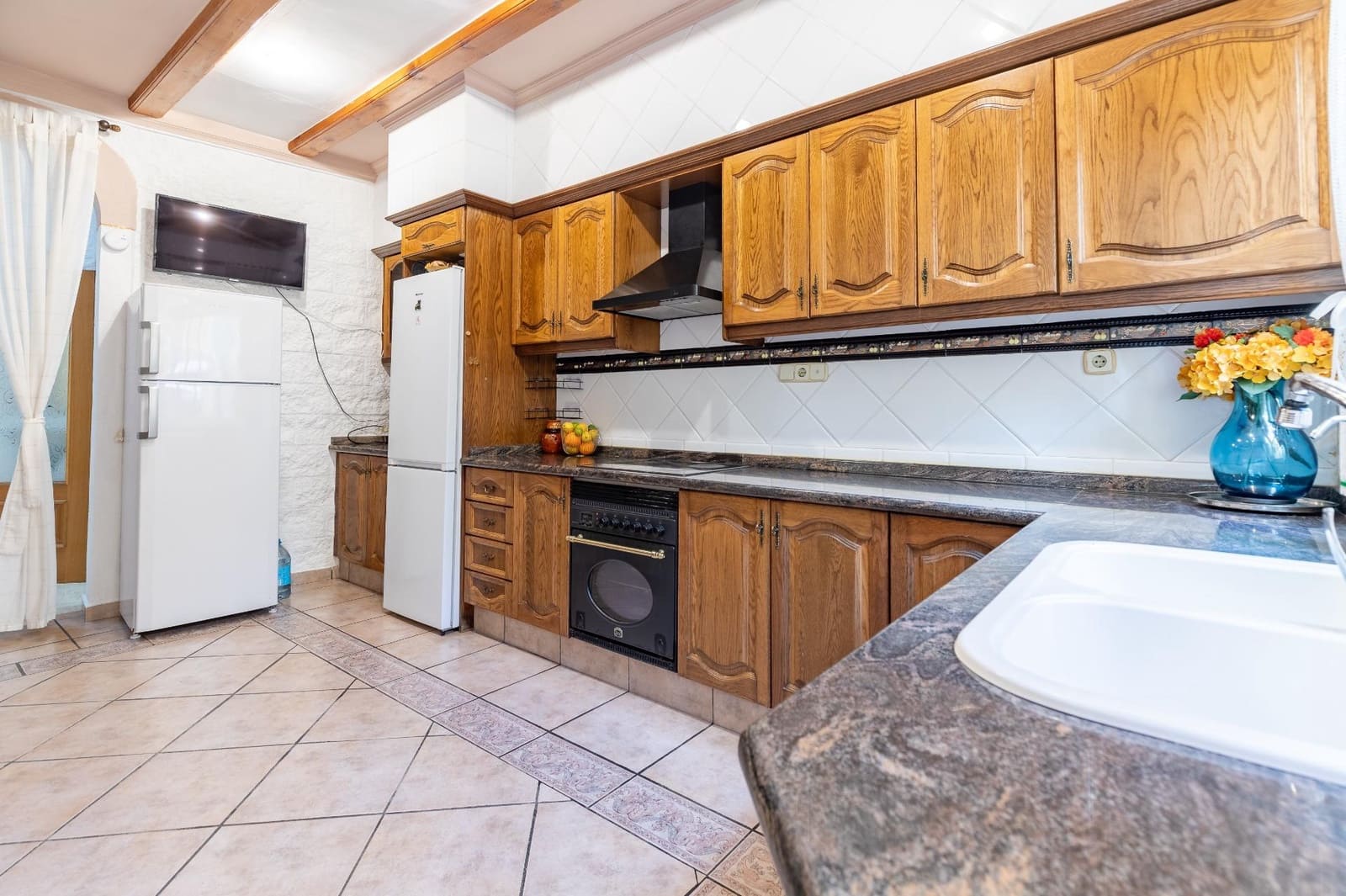 Adosado de 5 habitaciones en Benigánim en venta con garaje - 249.000 € (Ref: 9619545)