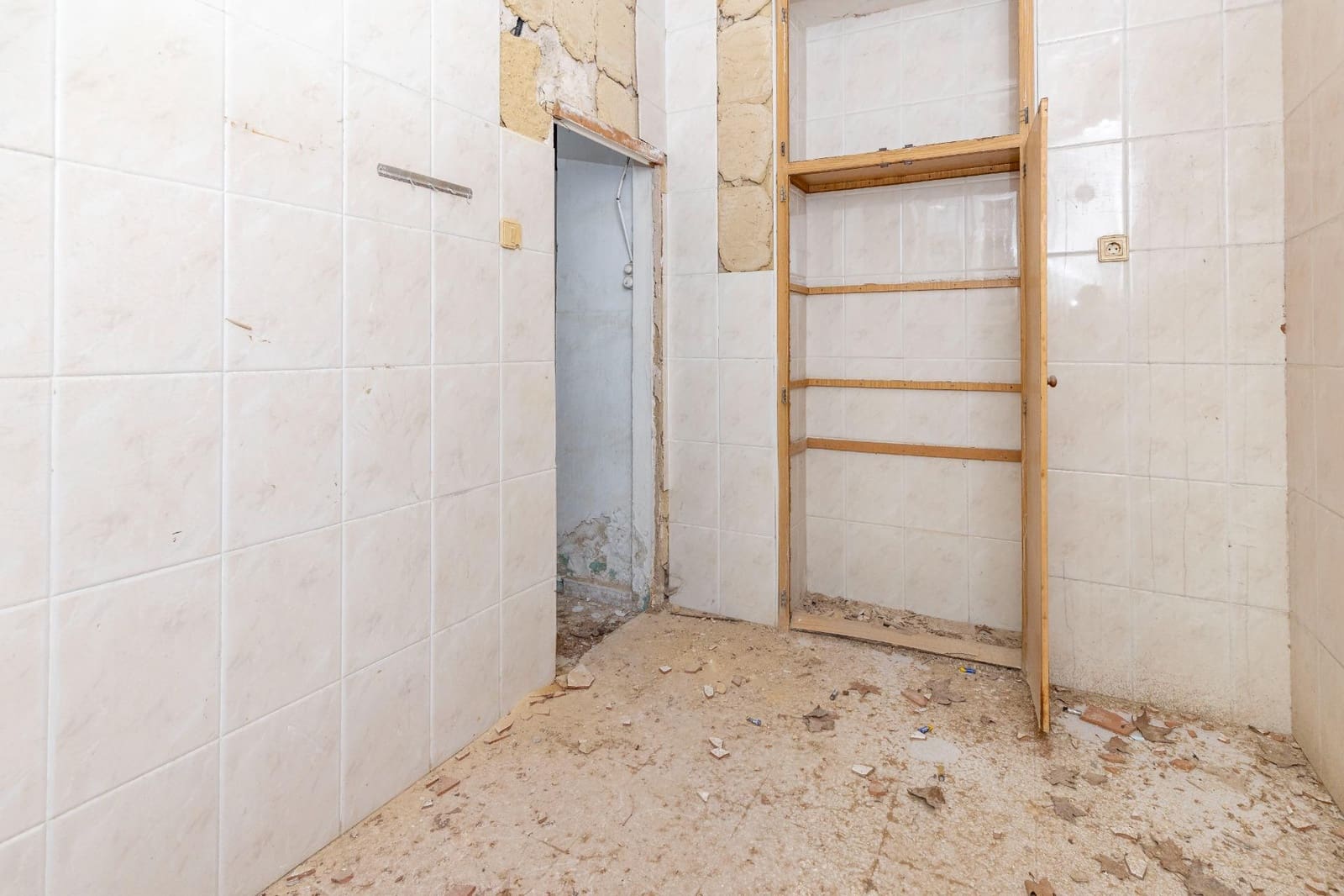 3 sovrum Lägenhet till salu i Valencia stad - 195 000 € (Ref: 9619549)