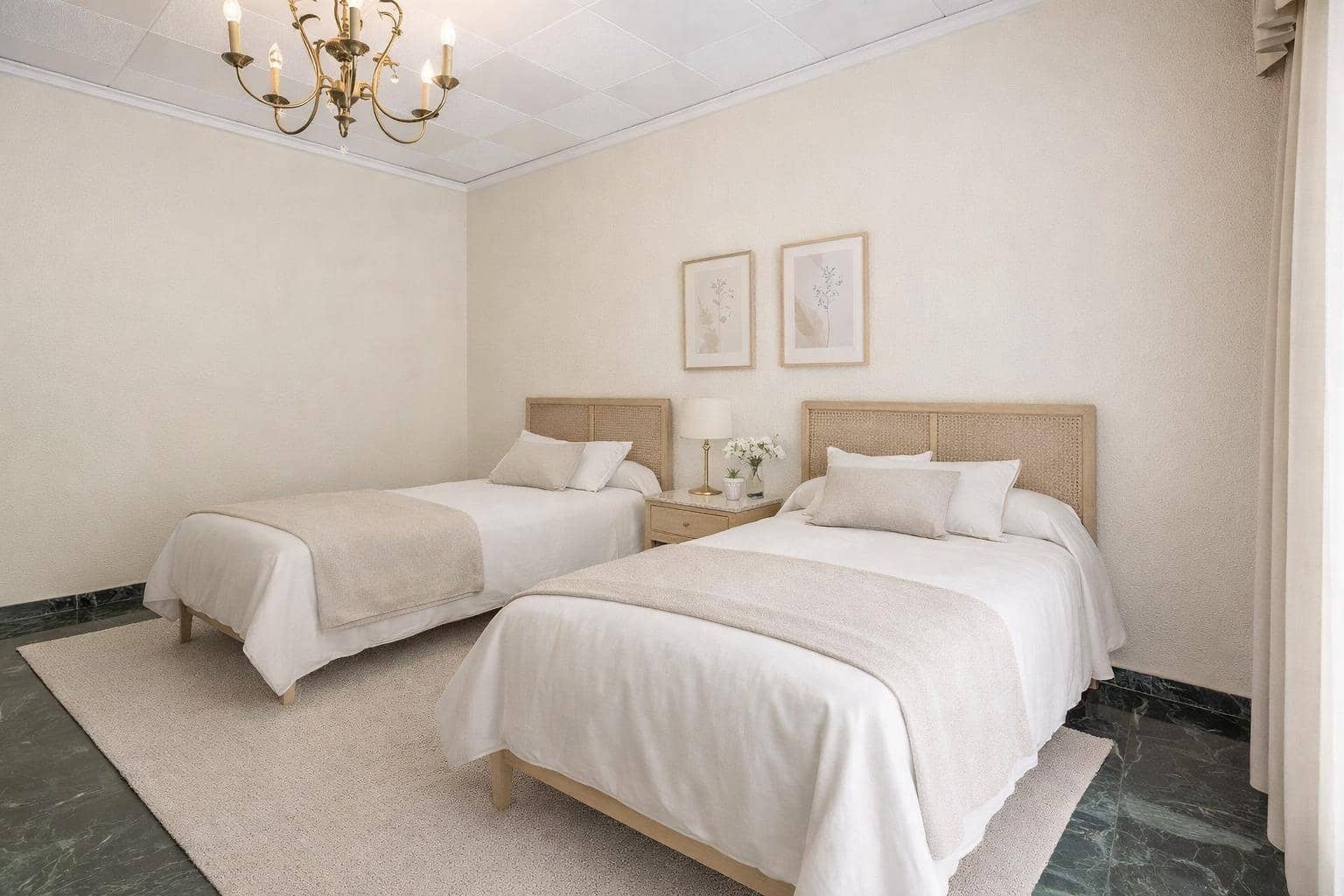 6 bedroom Townhouse for sale in Betera with garage - € 800,000 (Ref: 9619580)