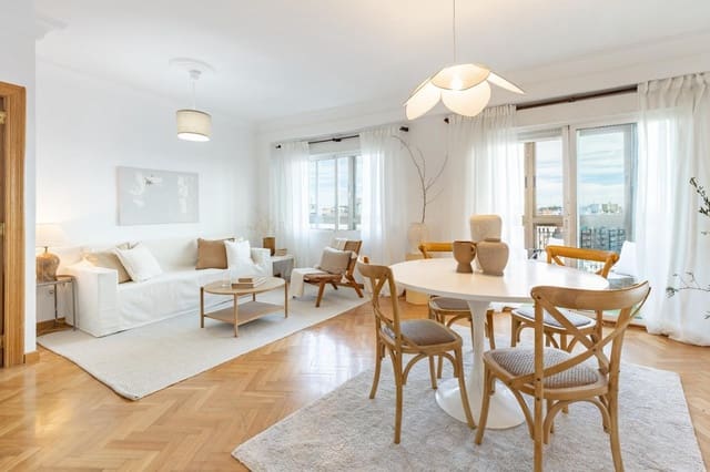 2 slaapkamer Flat te koop in La Petxina, Valencia stad - € 285.000 (Ref: 9637853)