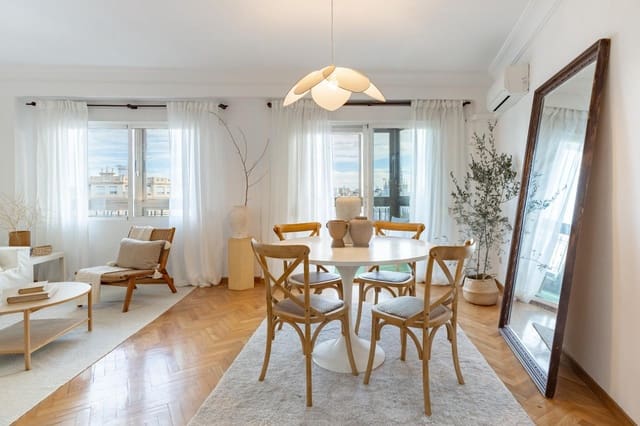 2 slaapkamer Flat te koop in La Petxina, Valencia stad - € 285.000 (Ref: 9637853)