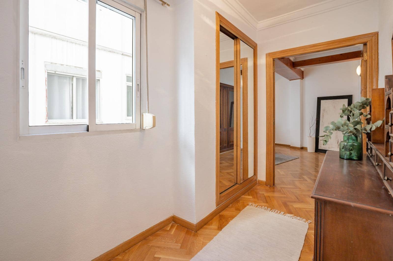 2 slaapkamer Flat te koop in Valencia stad - € 285.000 (Ref: 9637853)