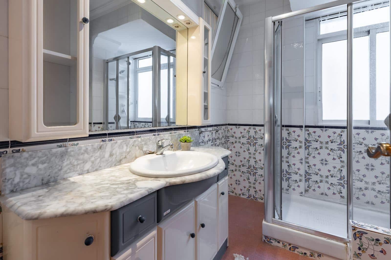 2 slaapkamer Flat te koop in Valencia stad - € 285.000 (Ref: 9637853)