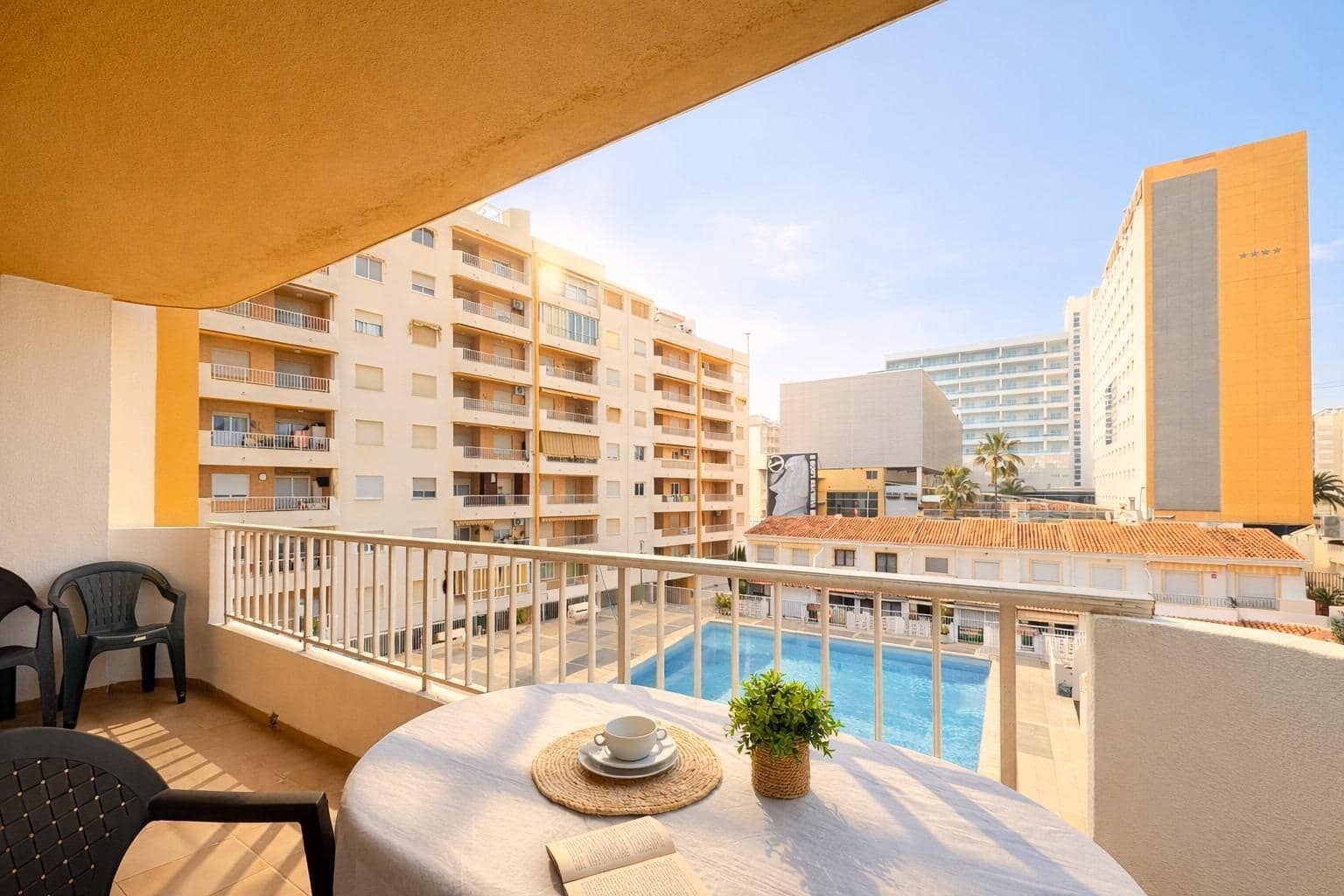 3 Zimmer Apartment zu vermieten in Gandia mit Pool - 900 € (Ref: 9637854)
