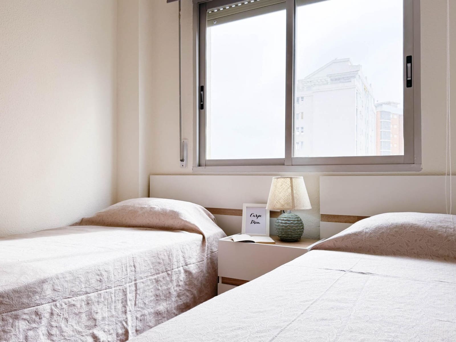 3 Zimmer Apartment zu vermieten in Gandia mit Pool - 900 € (Ref: 9637854)