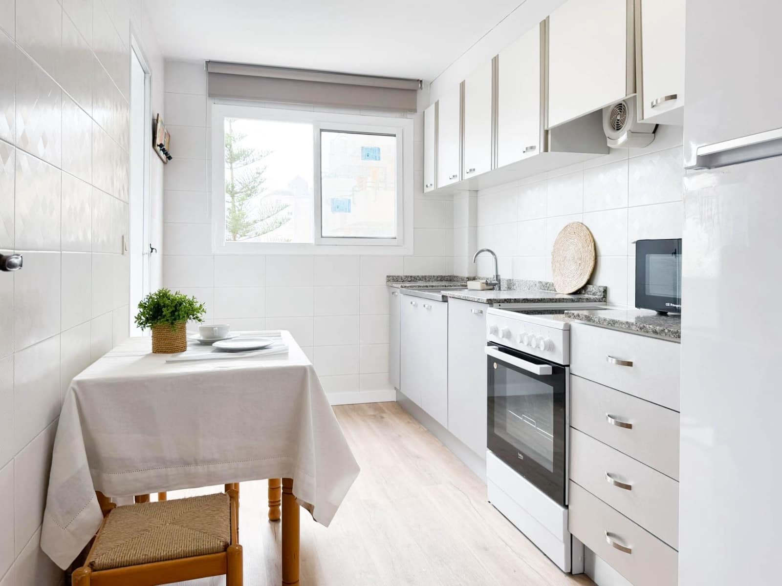 3 Zimmer Apartment zu vermieten in Gandia mit Pool - 900 € (Ref: 9637854)