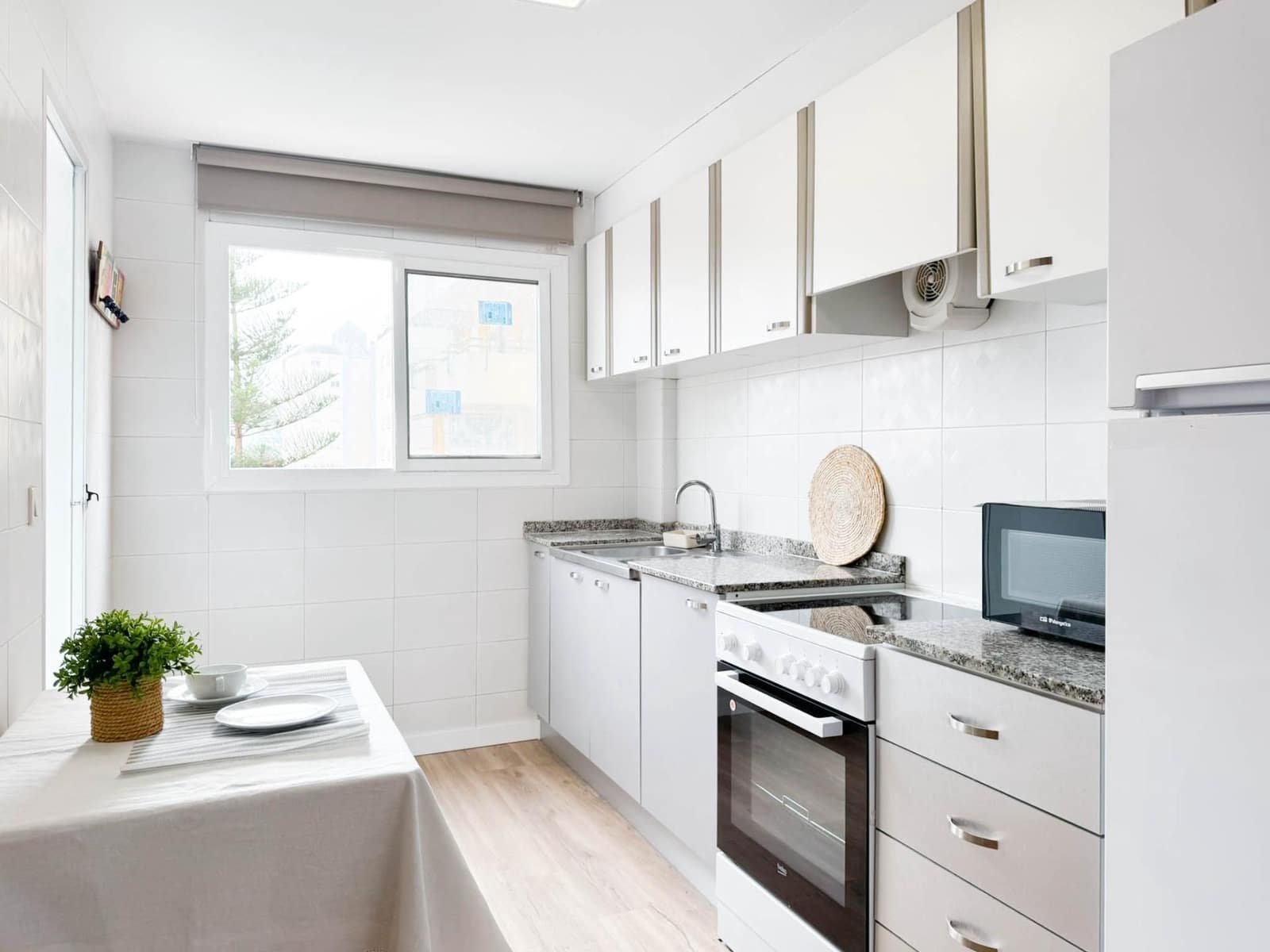 3 Zimmer Apartment zu vermieten in Gandia mit Pool - 900 € (Ref: 9637854)