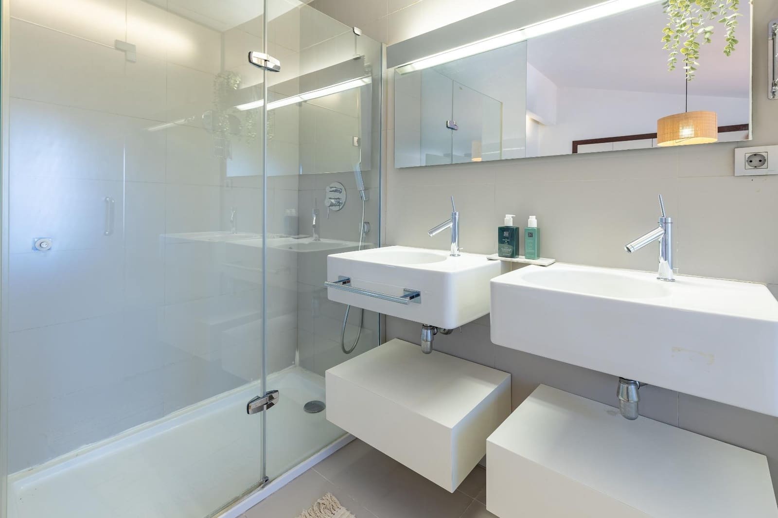 2 sypialnia Dom blizniak na sprzedaż w Enguera z garażem - 190 000 € (Ref: 9637855)